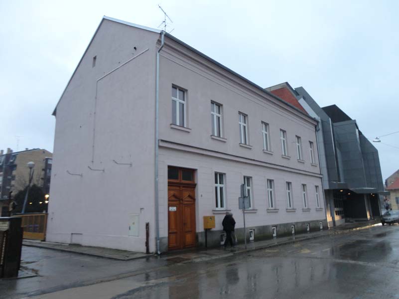 Rekonstrukcija stare zgrade na adresi Ive Tijardovića - Osijek